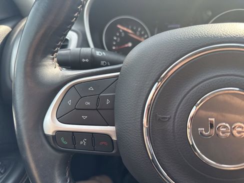 Used 2019 Jeep Compass Latitude w/ Cold Weather Group image 16