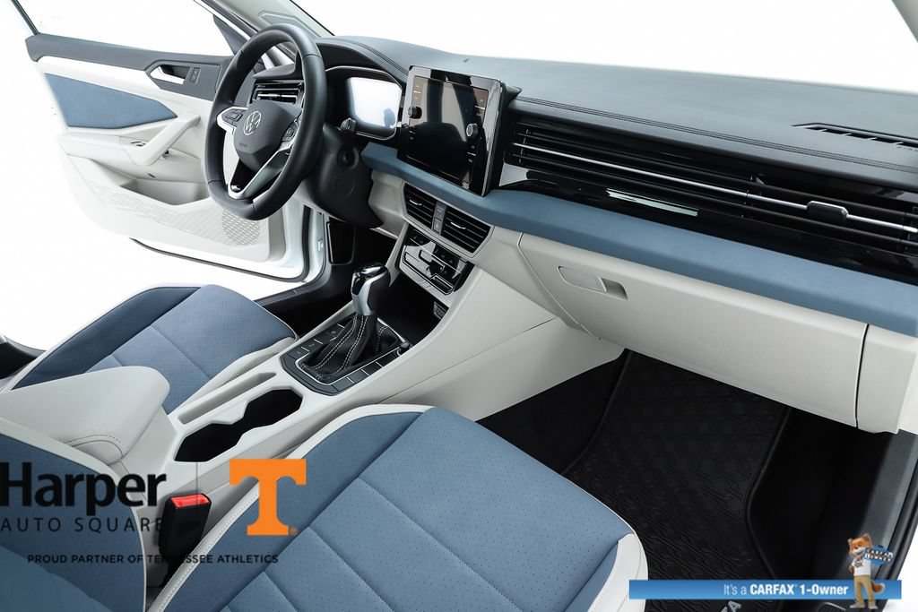 Used 2025 Volkswagen Jetta SE w/ Sunroof Package FWD image 67