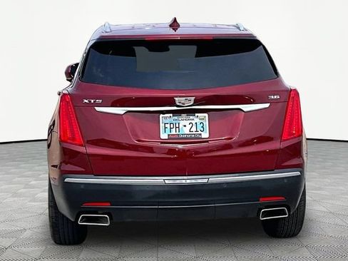 Used 2017 Cadillac XT5 FWD image 4