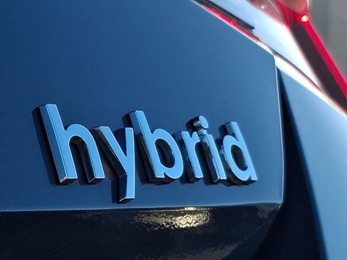 Certified 2023 Hyundai Elantra Limited image 32