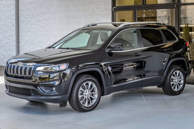 Used 2019 Jeep Cherokee Latitude Plus FWD image 6