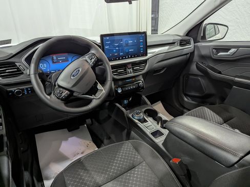 Used 2023 Ford Escape Active w/ Tech Pack #2 image 12