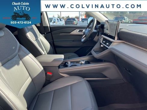 New 2026 Ford Explorer Active w/ Active Comfort Package image 23