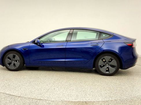 Used 2023 Tesla Model 3 Standard Range RWD image 8