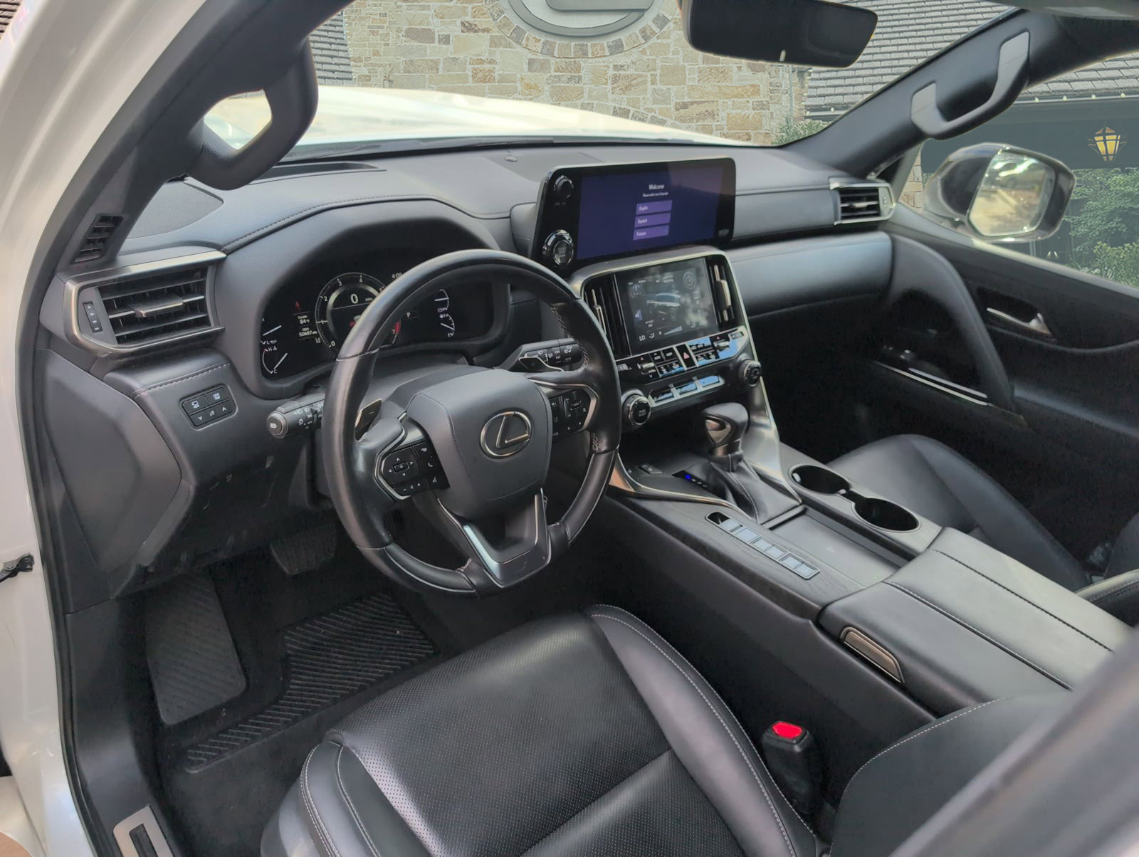 Used 2024 Lexus LX 600 4WD w/ Appearance Package image 6