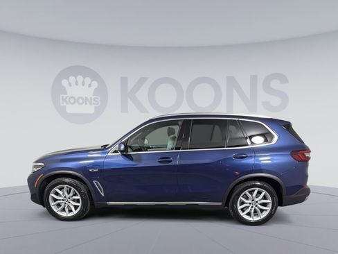 Used 2023 BMW X5 xDrive45e w/ Climate Comfort Package image 2