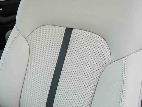 New 2025 MAZDA CX-70 Plug-In Hybrid w/ Premium Pkg image 28