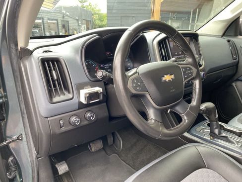 Used 2015 Chevrolet Colorado Z71 AWD/4WD image 2