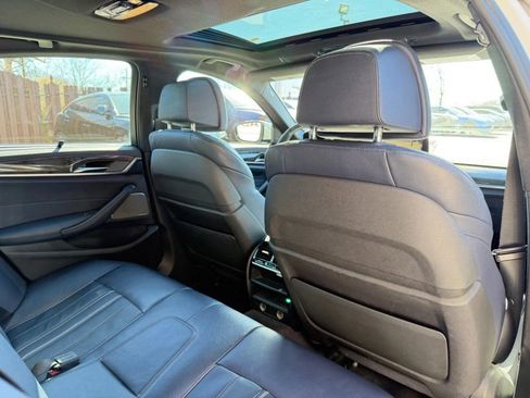 Used 2018 BMW 530e xDrive 530e xDrive iPerformance Sedan image 23