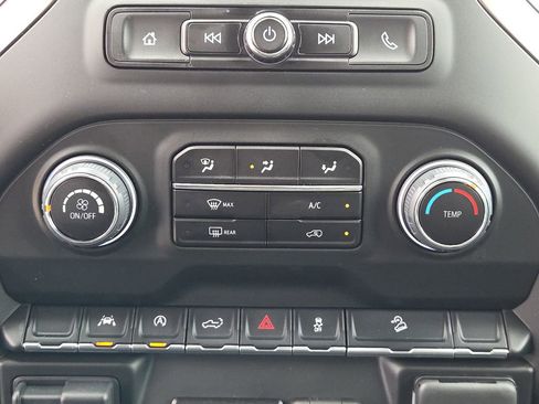 Used 2025 Chevrolet Silverado 1500 Custom Trail Boss w/ LPO, Dark Essentials Package image 24