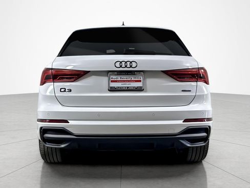 Used 2025 Audi Q3 2.0T Premium w/ Convenience Package AWD/4WD image 4