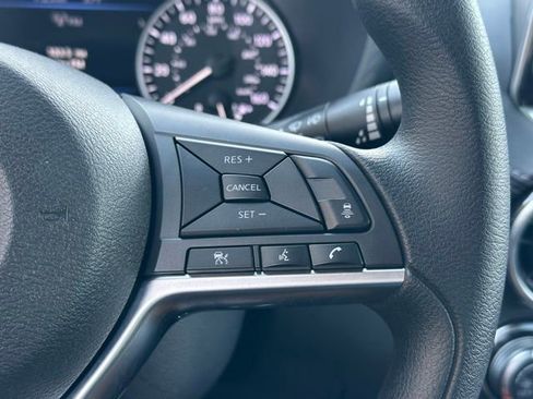 Used 2025 Nissan Sentra SV FWD image 39