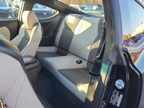 Used 2016 Hyundai Genesis 3.8 image 10