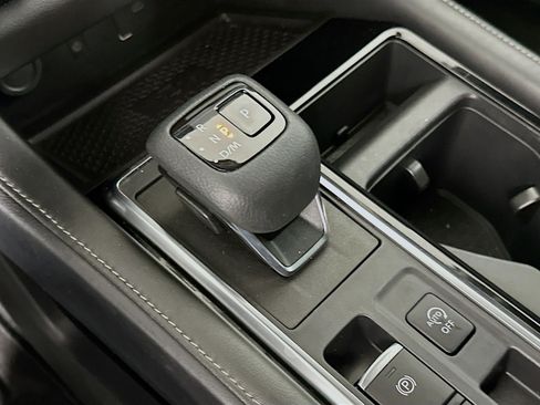 Used 2023 Nissan Pathfinder SL w/ Lighting Package (N92) FWD image 25