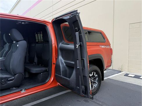 Used 2016 Toyota Tacoma TRD Off-Road w/ Towing Package AWD/4WD image 56