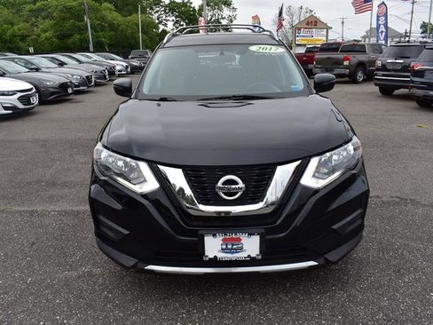 Used 2017 Nissan Rogue S w/ S Appearance Package image 2