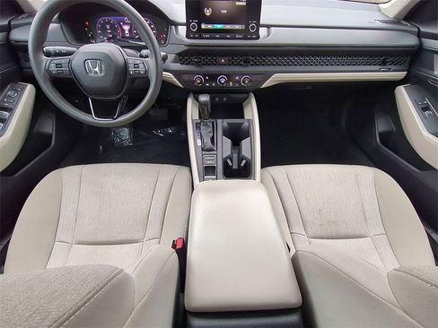 Used 2023 Honda Accord LX image 18