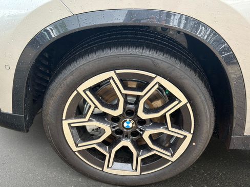 New 2026 BMW X1 xDrive28i w/ Technology Package AWD/4WD image 9
