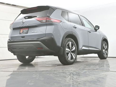 Used 2021 Nissan Rogue SL AWD/4WD image 32