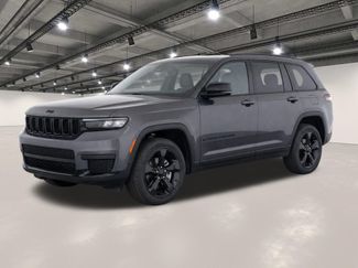 Used 2023 Jeep Grand Cherokee L Laredo RWD video 1
