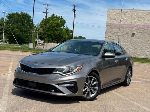 Used 2019 Kia Optima EX image 2