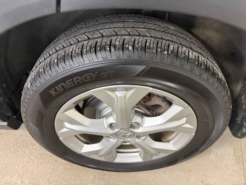 Used 2023 Honda HR-V LX image 9