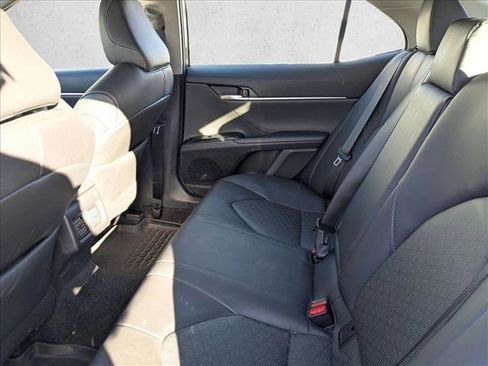 Used 2019 Toyota Camry XSE image 18