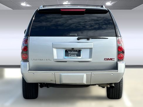 Used 2014 GMC Yukon XL Denali image 10