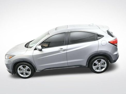 Used 2017 Honda HR-V EX image 27