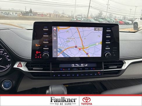 Used 2021 Toyota Sienna Limited image 30