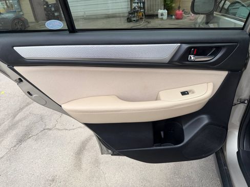 Used 2019 Subaru Outback 2.5i Premium AWD/4WD image 27