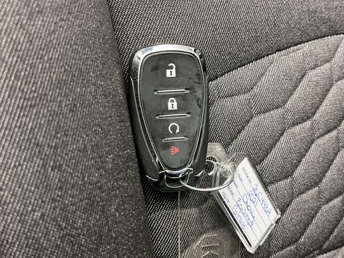 Certified 2021 Chevrolet Equinox LT w/ LPO, Floor Liner Package AWD/4WD image 25