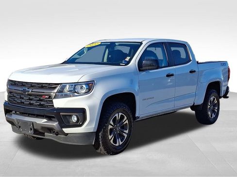 Used 2022 Chevrolet Colorado Z71 image 3