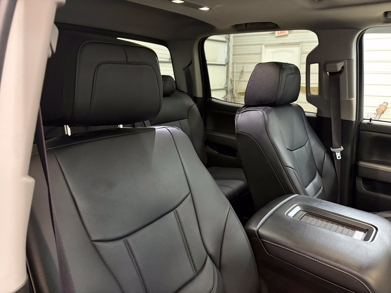 Used 2016 GMC Sierra 3500 Denali w/ Duramax Plus Package AWD/4WD image 27