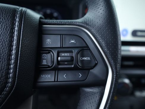 Used 2025 Toyota 4Runner TRD Off-Road Premium image 31