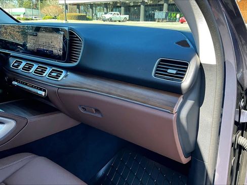 Used 2025 Mercedes-Benz GLE 350 4MATIC image 18