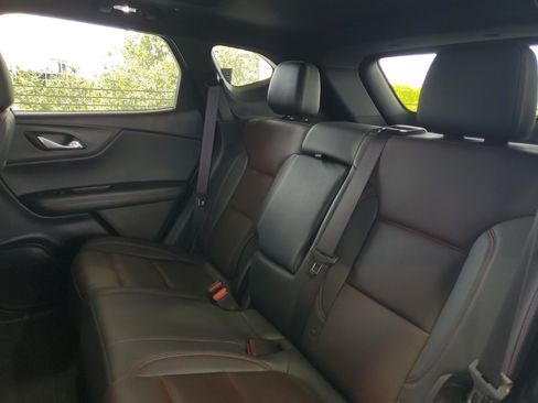 Used 2024 Chevrolet Blazer RS w/ Driver Confidence II Package FWD image 8