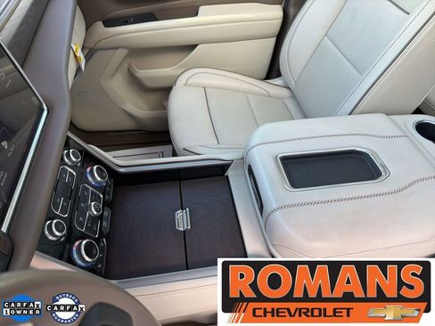 Used 2022 GMC Yukon XL Denali w/ Denali Ultimate Package image 18