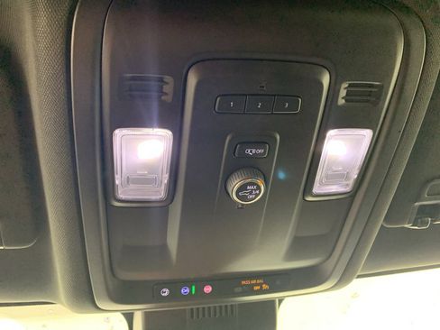 Used 2023 Chevrolet Tahoe LT image 27