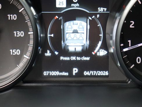 Used 2019 Land Rover Discovery Sport HSE image 30