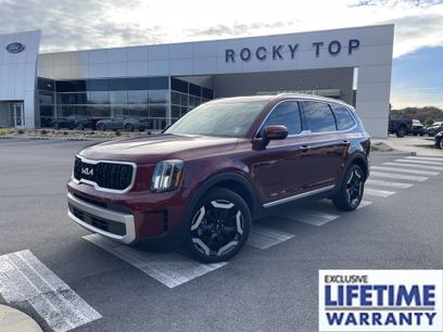 Used 2023 Kia Telluride EX w/ EX Captain's Chair Package
