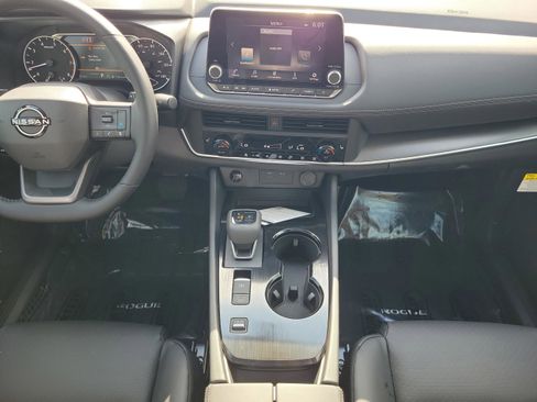 New 2026 Nissan Rogue SV image 17