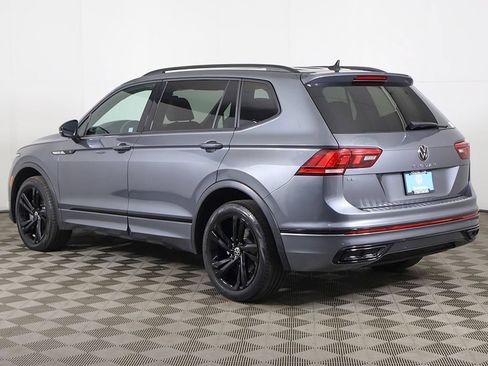 Used 2023 Volkswagen Tiguan SE R-Line FWD image 9