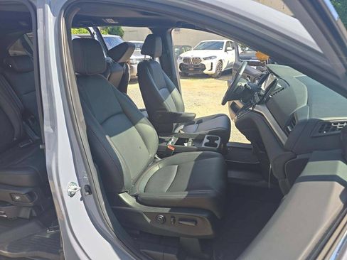Used 2024 Honda Odyssey Sport image 16