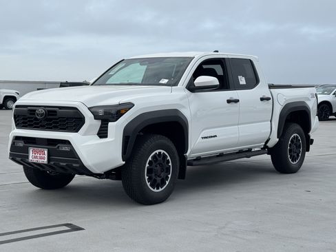New 2026 Toyota Tacoma TRD Off-Road AWD/4WD image 11