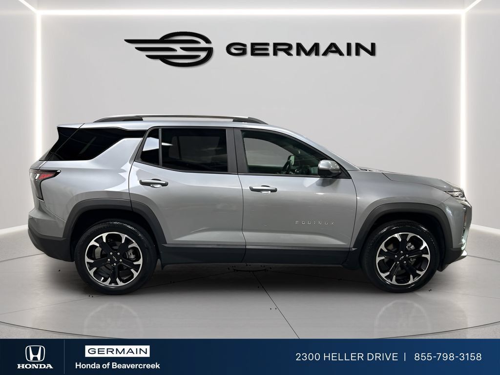 Used 2025 Chevrolet Equinox LT w/ Convenience Package II AWD/4WD image 9
