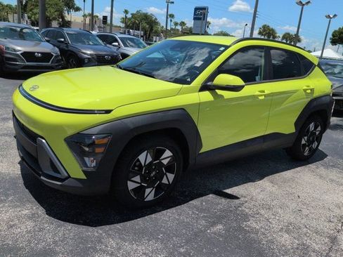 Certified 2024 Hyundai Kona SEL w/ Convenience Package FWD image 8