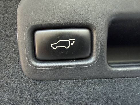 Used 2011 Lexus RX 350 AWD w/ Premium Pkg image 17