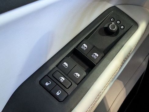 New 2026 Jeep Cherokee Limited image 22