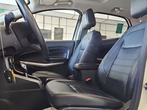 Used 2019 Ford EcoSport Titanium image 9